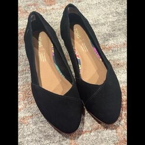 TOMS Black Jutti Neat Classic Toe Suede Ballet Flats Sz 6.5 EUC